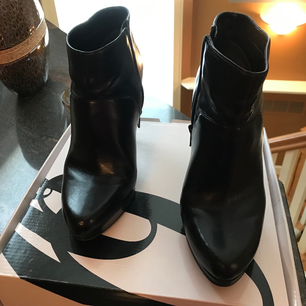 Nine West Black Stiletto Ankle Boots - 9M